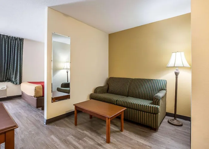 Hotel Econo & St Louis Fairview Heights