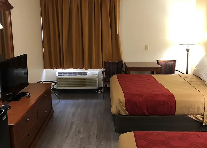 Econo & St Louis 4*